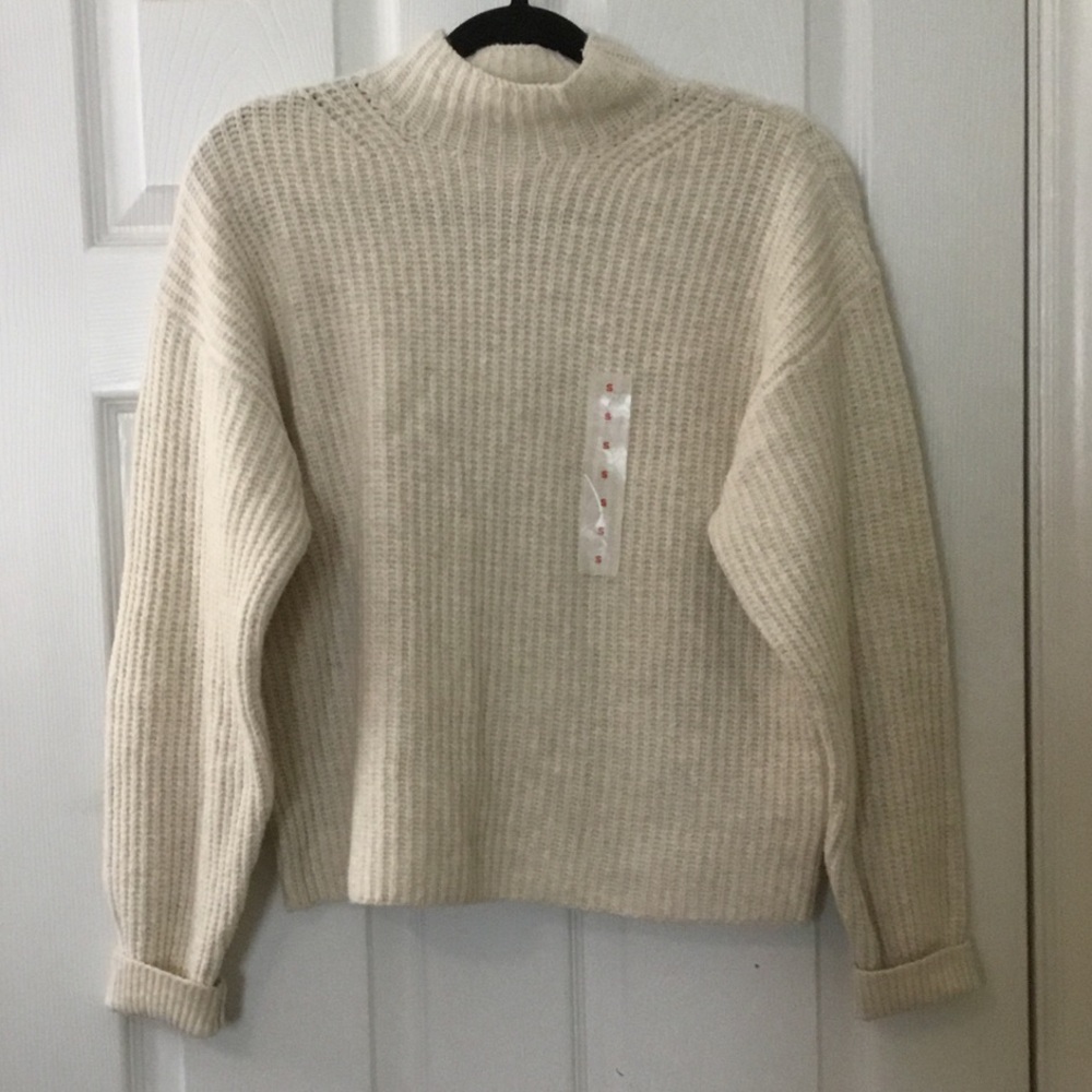 Old Navy Cream Ribbed Mock Neck Sweater